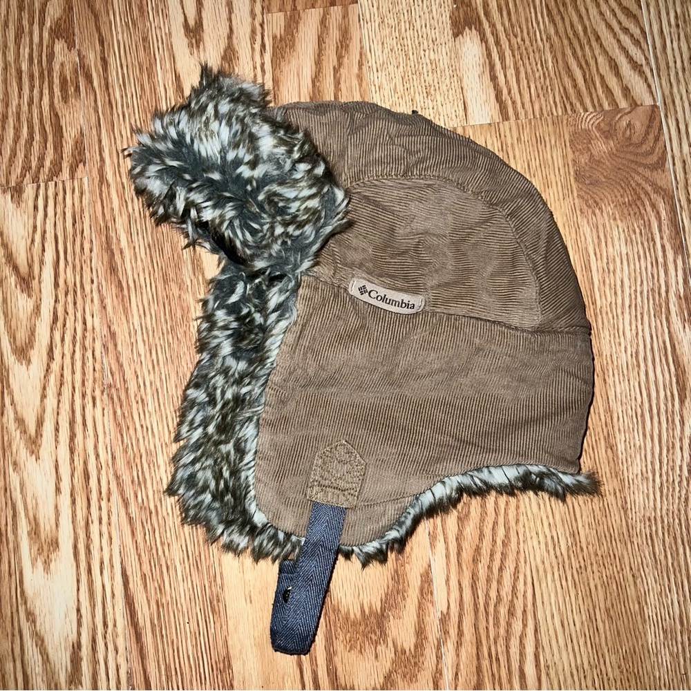 Columbia hat